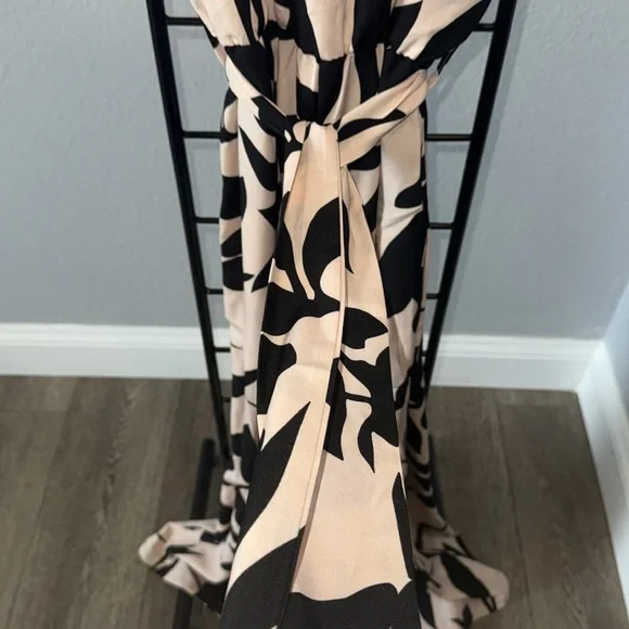 Black and Tan Print Pants Romper - Picture 3 of 7